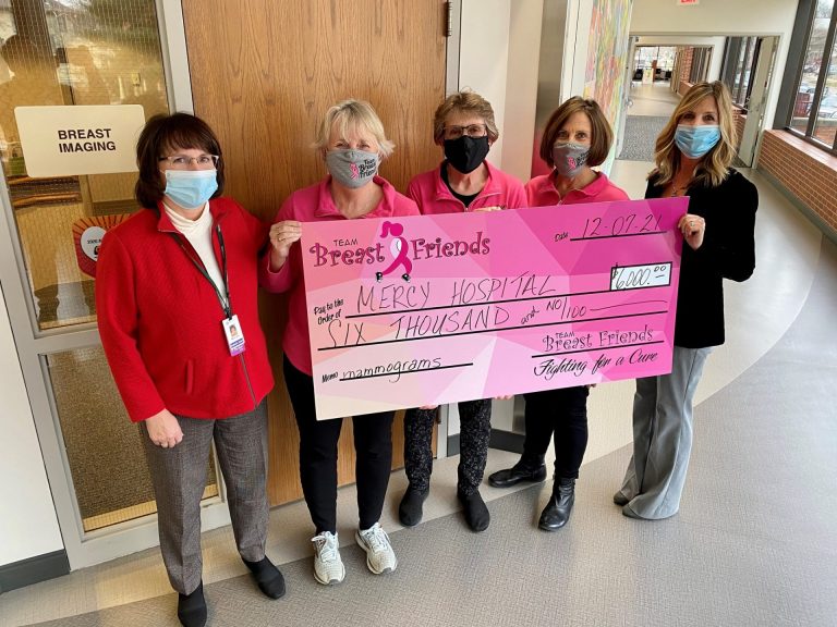 Mercy-Hosp-donation-12_8_21-1920x1440